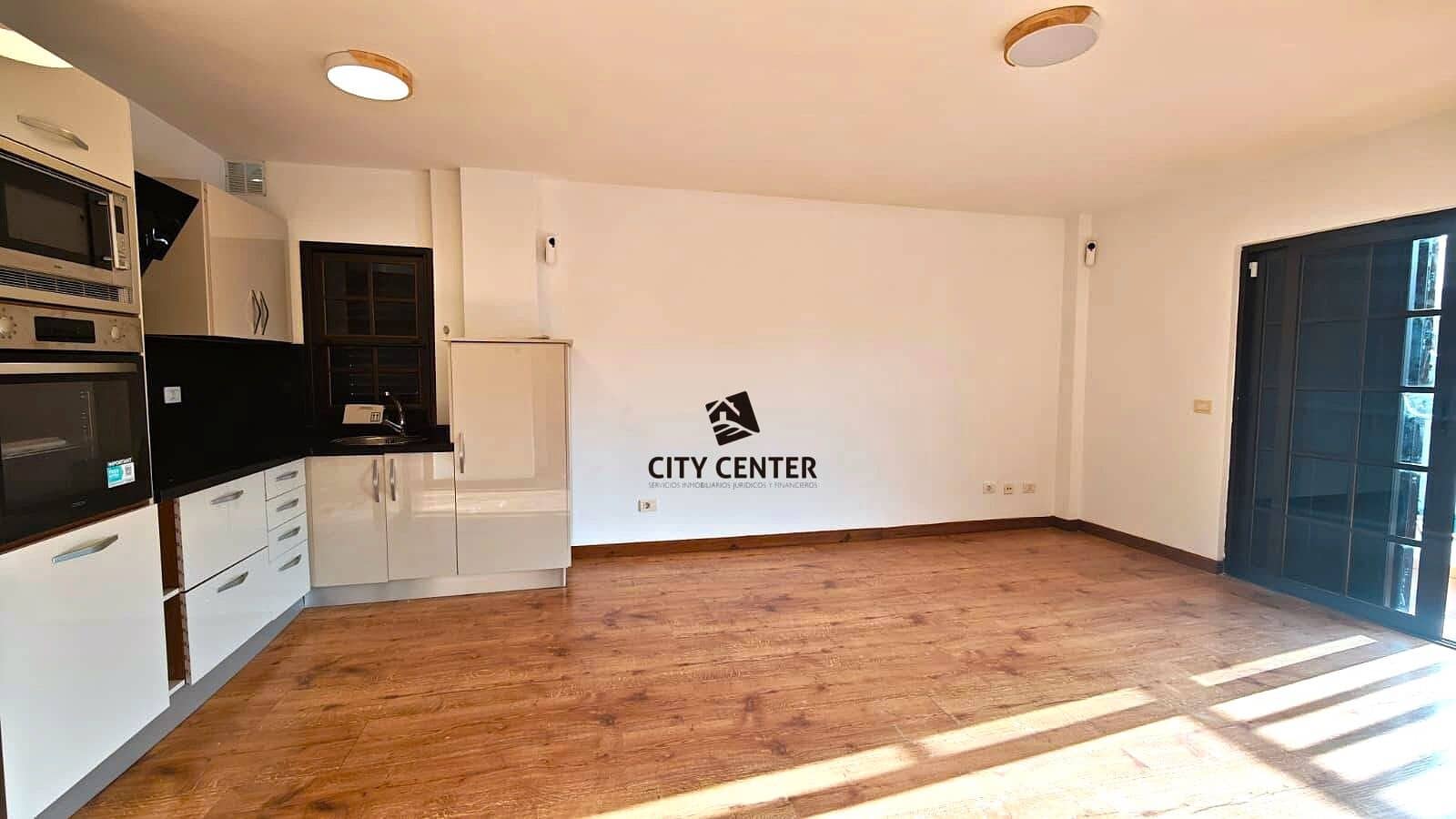 2 bedroom Flat for sale in Puerto de la Cruz - € 260,000 (Ref: 9618761)