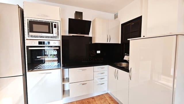 2 bedroom Flat for sale in Puerto de la Cruz - € 260,000 (Ref: 9618761)