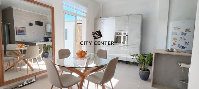 2 bedroom Flat for sale in Granadilla de Abona - € 179,000 (Ref: 9626151)