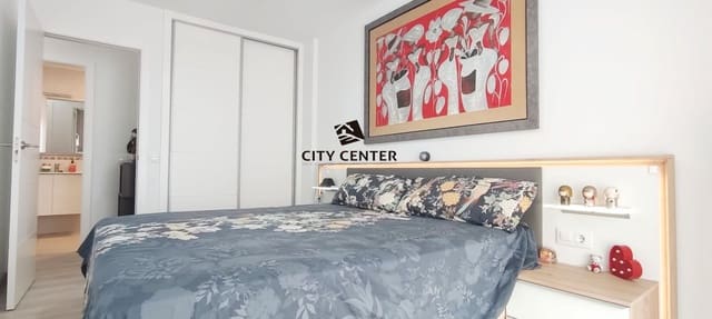 Piso de 2 habitaciones en Cabo Blanco, Arona en venta con piscina garaje - 254.900 € (Ref: 9669440)