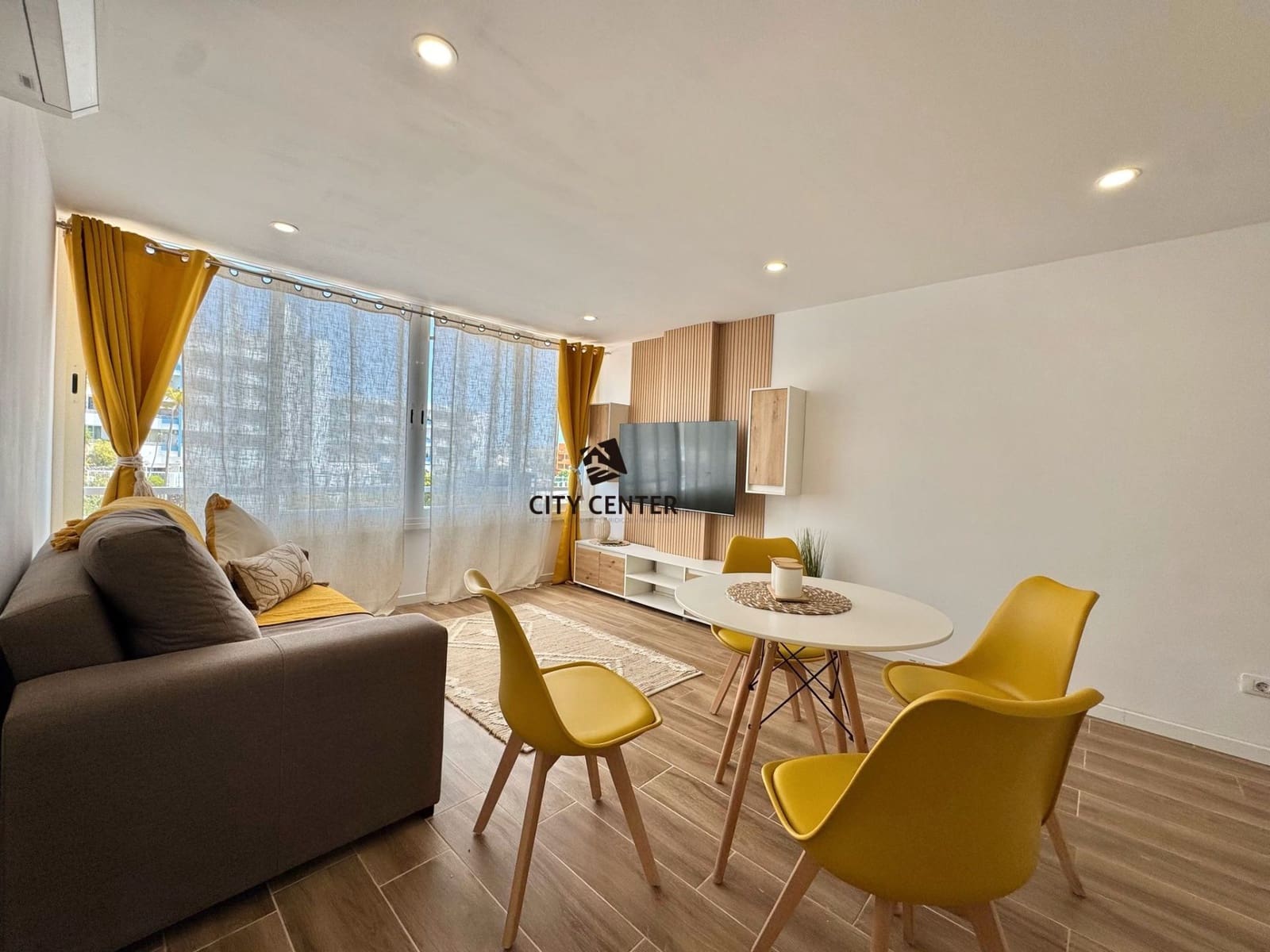 1 makuuhuone Huoneisto myytävänä paikassa San Miguel de Abona mukana uima-altaan 
autotalli - 195 000 € (Ref: 9693994)