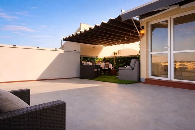 2 makuuhuone Kattohuoneisto myytävänä paikassa Arona mukana uima-altaan 
autotalli - 290 000 € (Ref: 9693995)