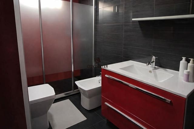 2 soveværelse Penthouse til salg i Arona med swimmingpool garage - € 290.000 (Ref: 9693995)