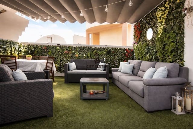 2 soveværelse Penthouse til salg i Arona med swimmingpool garage - € 290.000 (Ref: 9693995)