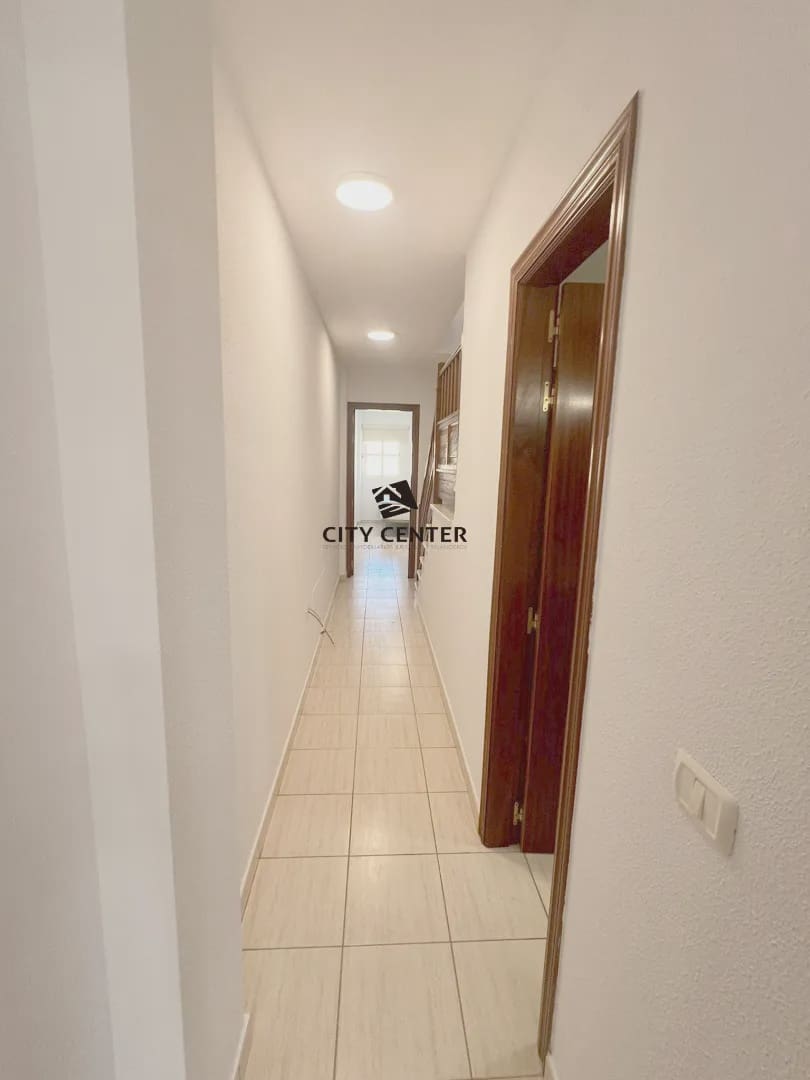 3 bedroom Terraced Villa for sale in Arona with garage - € 290,000 (Ref: 9716391)