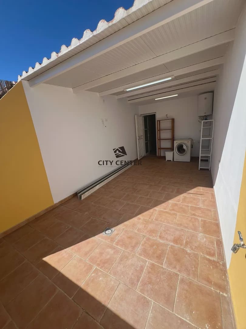 3 bedroom Terraced Villa for sale in Arona with garage - € 290,000 (Ref: 9716391)