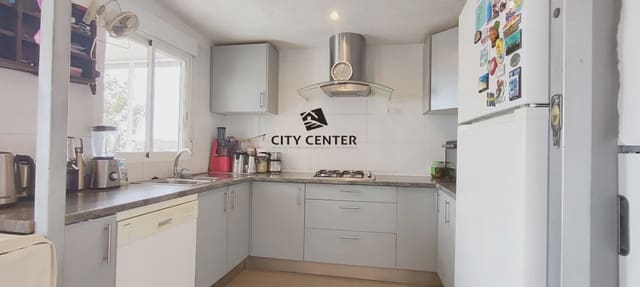 Chalet de 5 habitaciones en Arona en venta con garaje - 580.000 € (Ref: 9716393)