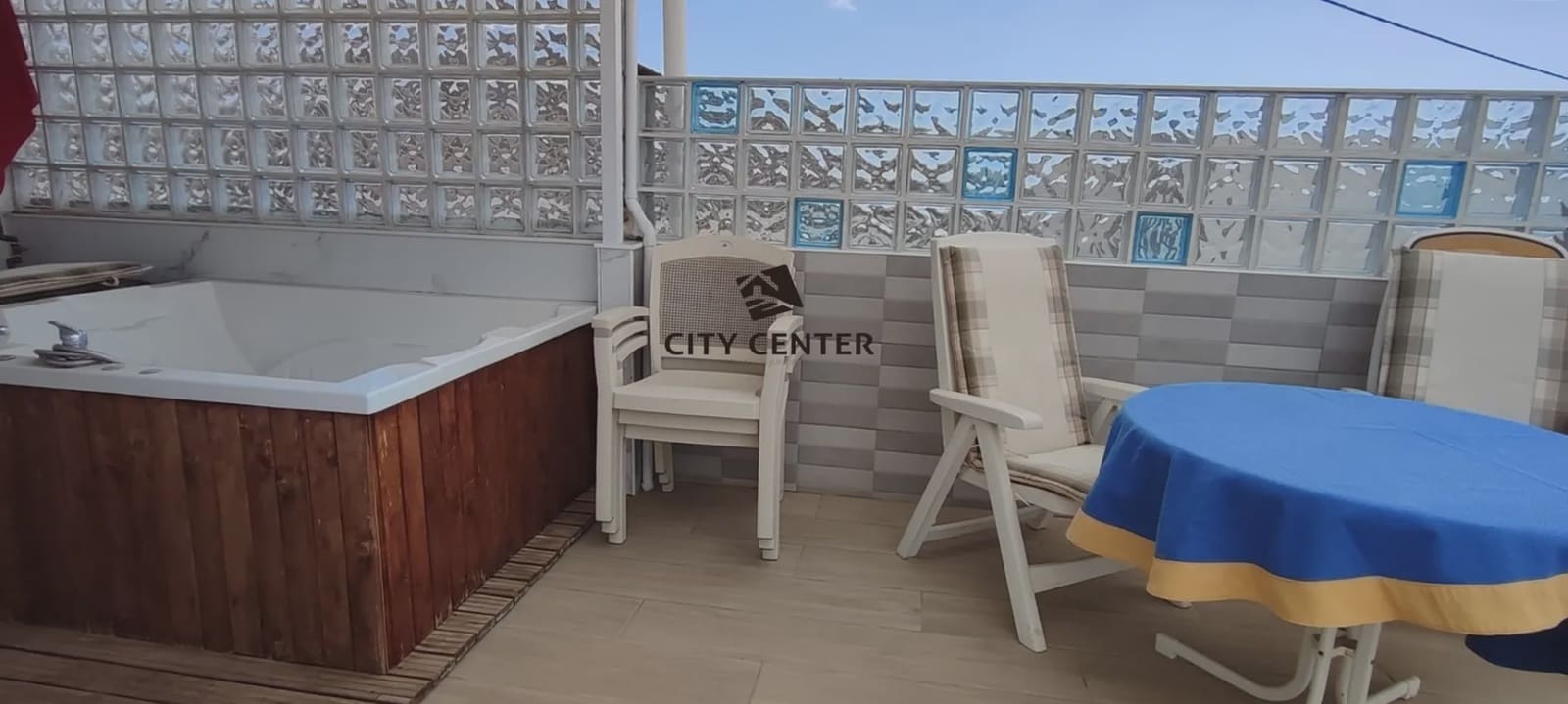 5 Zimmer Villa zu verkaufen in Arona mit Garage - 580.000 € (Ref: 9716393)