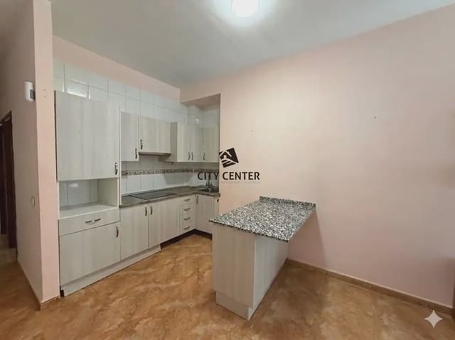 2 bedroom Flat for sale in Granadilla de Abona with garage - € 185,000 (Ref: 9761452)
