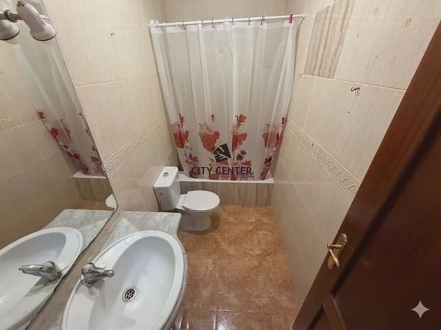 2 bedroom Flat for sale in Granadilla de Abona with garage - € 185,000 (Ref: 9761452)