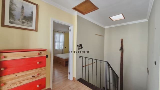 3 soveværelse Byhus til salg i Arico med garage - € 375.000 (Ref: 9761531)