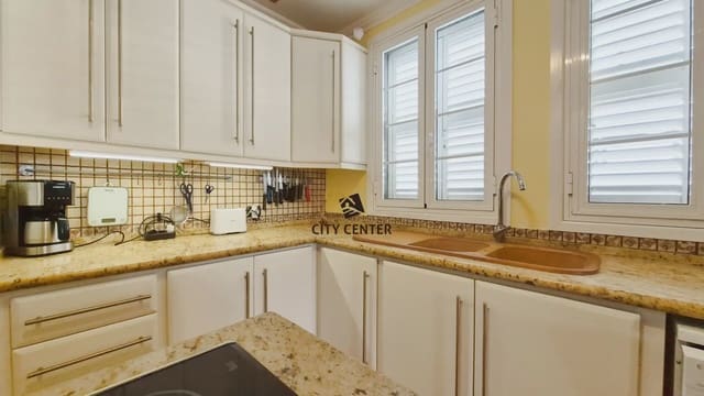 3 soveværelse Byhus til salg i Arico med garage - € 375.000 (Ref: 9761531)