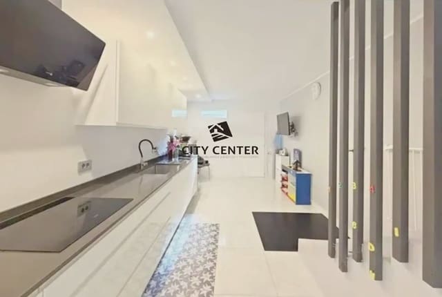 3 chambre Maison de Ville à vendre à Arico - 330 000 € (Ref: 9795571)