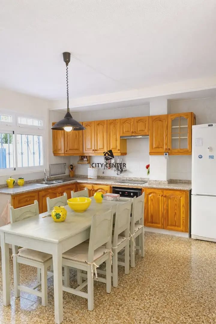 3 makuuhuone Omakotitalo myytävänä paikassa Granadilla de Abona - 350 000 € (Ref: 9848164)
