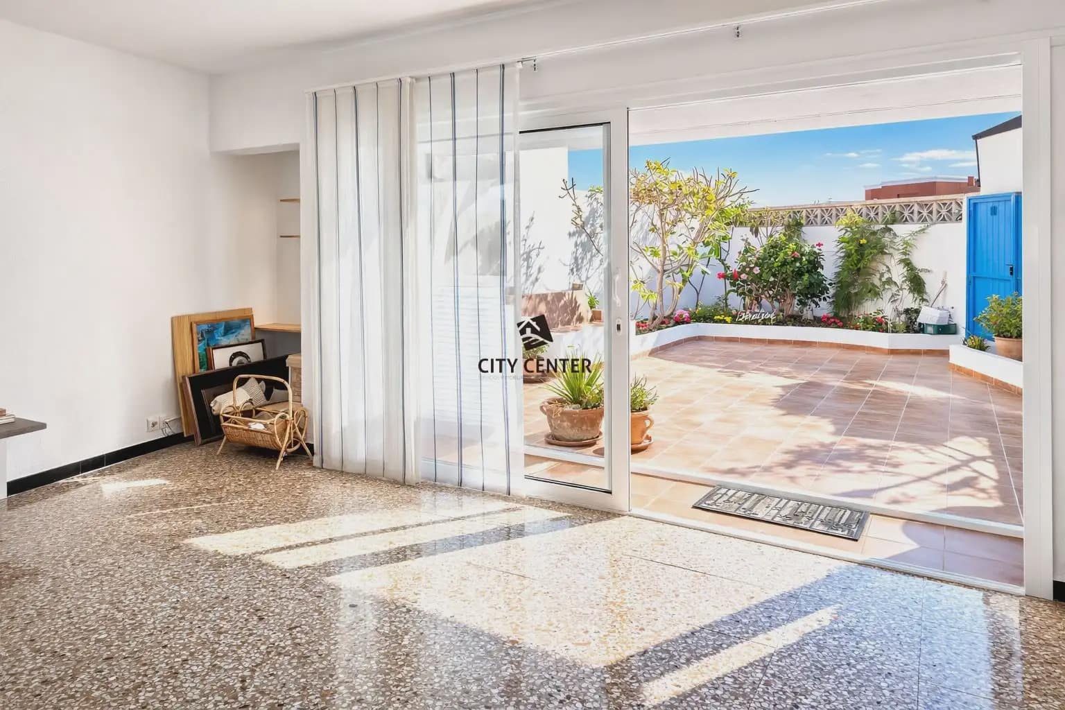 3 makuuhuone Omakotitalo myytävänä paikassa Granadilla de Abona - 350 000 € (Ref: 9848164)