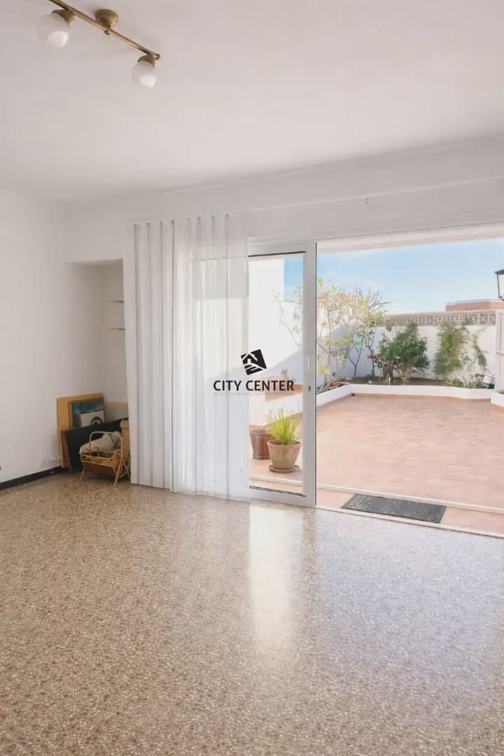 3 makuuhuone Omakotitalo myytävänä paikassa Granadilla de Abona - 350 000 € (Ref: 9848165)