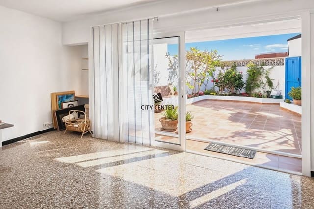 3 makuuhuone Omakotitalo myytävänä paikassa Granadilla de Abona - 350 000 € (Ref: 9848165)