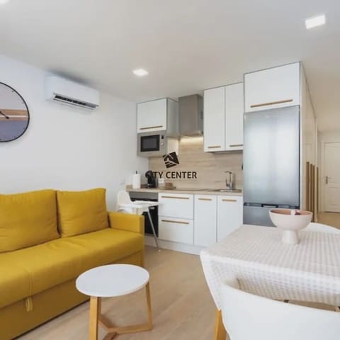 Studio till salu i San Miguel de Abona med pool - 183 000 € (Ref: 9923060)
