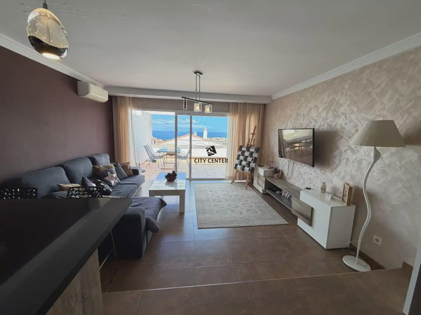 2 Zimmer Penthouse zu verkaufen in Adeje mit Pool - 315.000 € (Ref: 9923062)