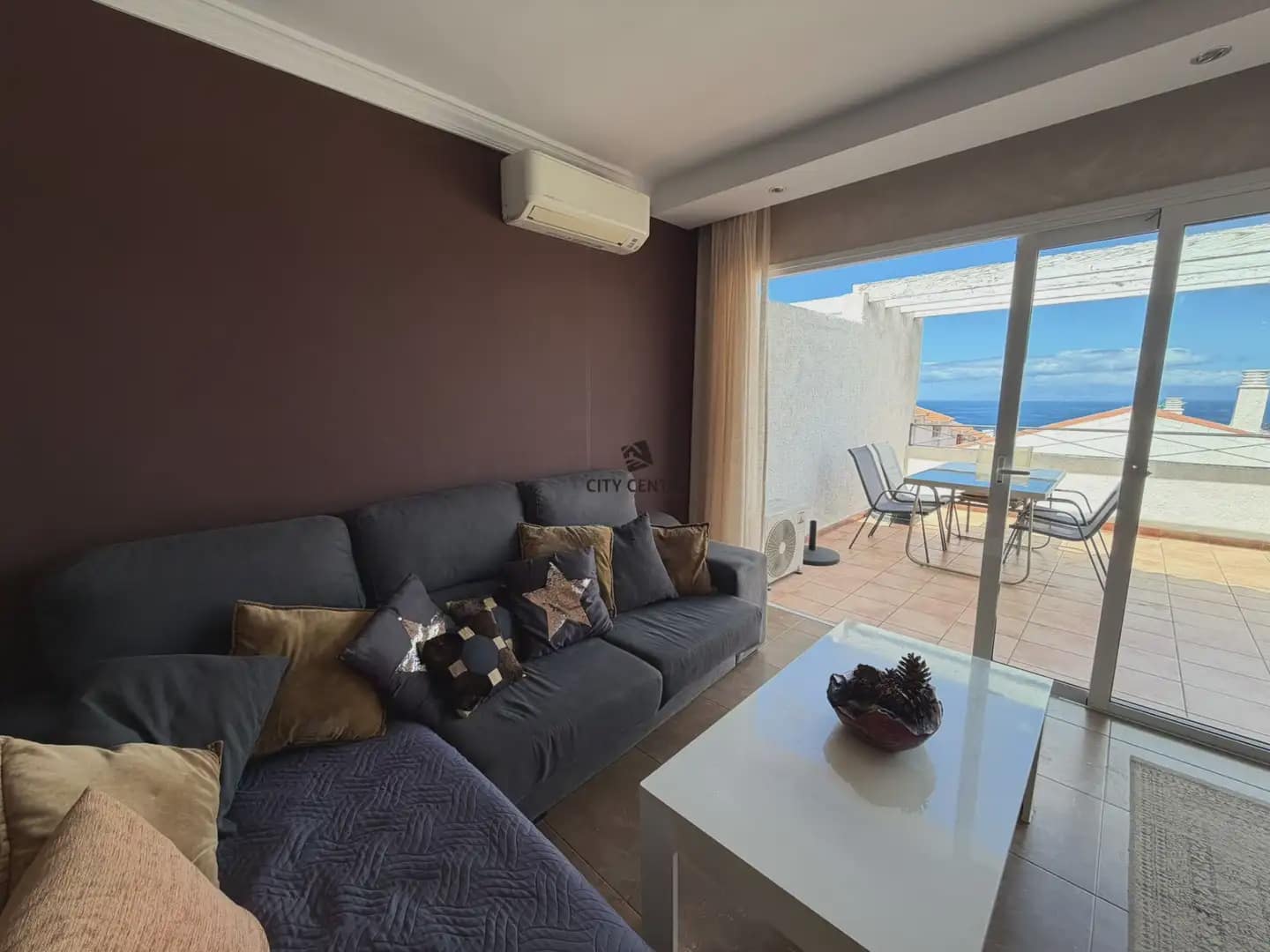 2 Zimmer Penthouse zu verkaufen in Adeje mit Pool - 315.000 € (Ref: 9923062)