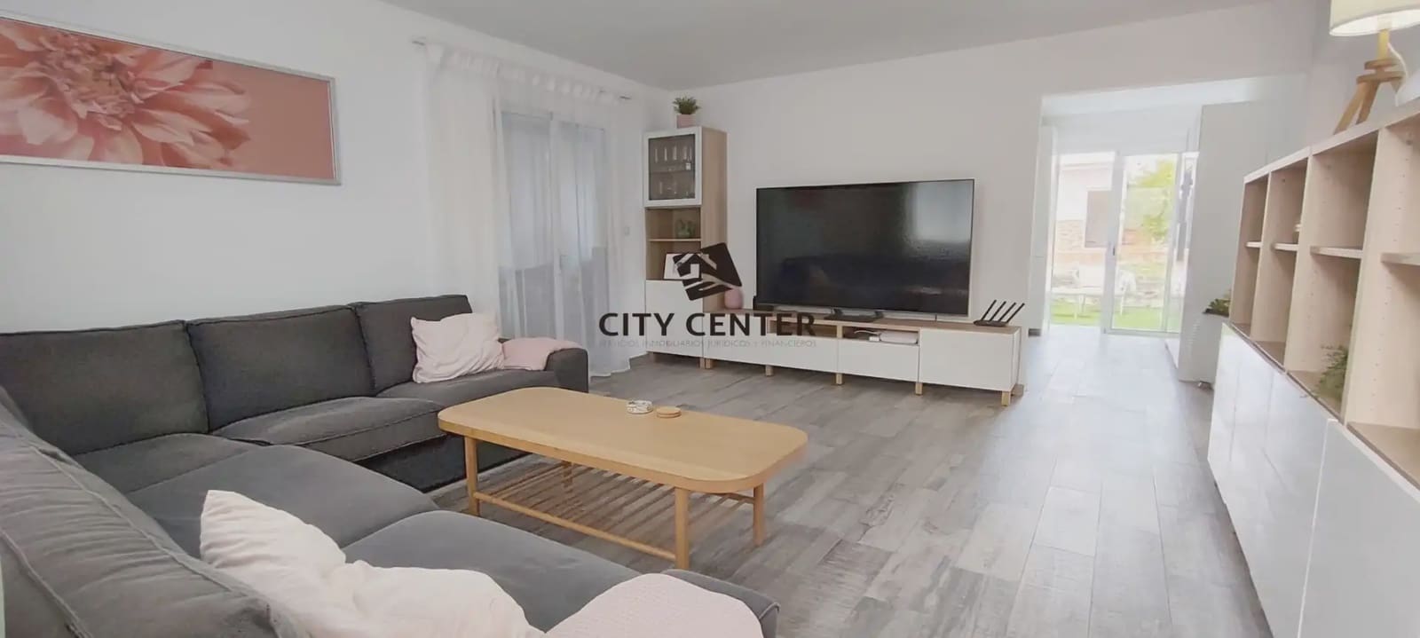 4 bedroom Villa for sale in Arico with garage - € 450,000 (Ref: 9923063)