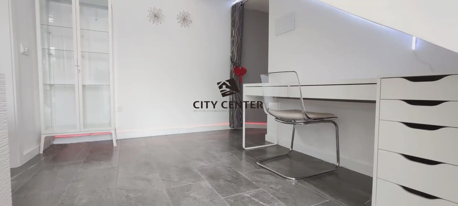 4 bedroom Villa for sale in Arico with garage - € 450,000 (Ref: 9923063)
