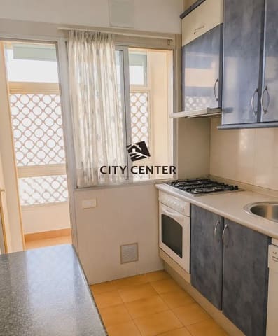 2 soverom Leilighet til salgs i Playa de las Americas, Arona med garasje - € 450 000 (Ref: 9932217)