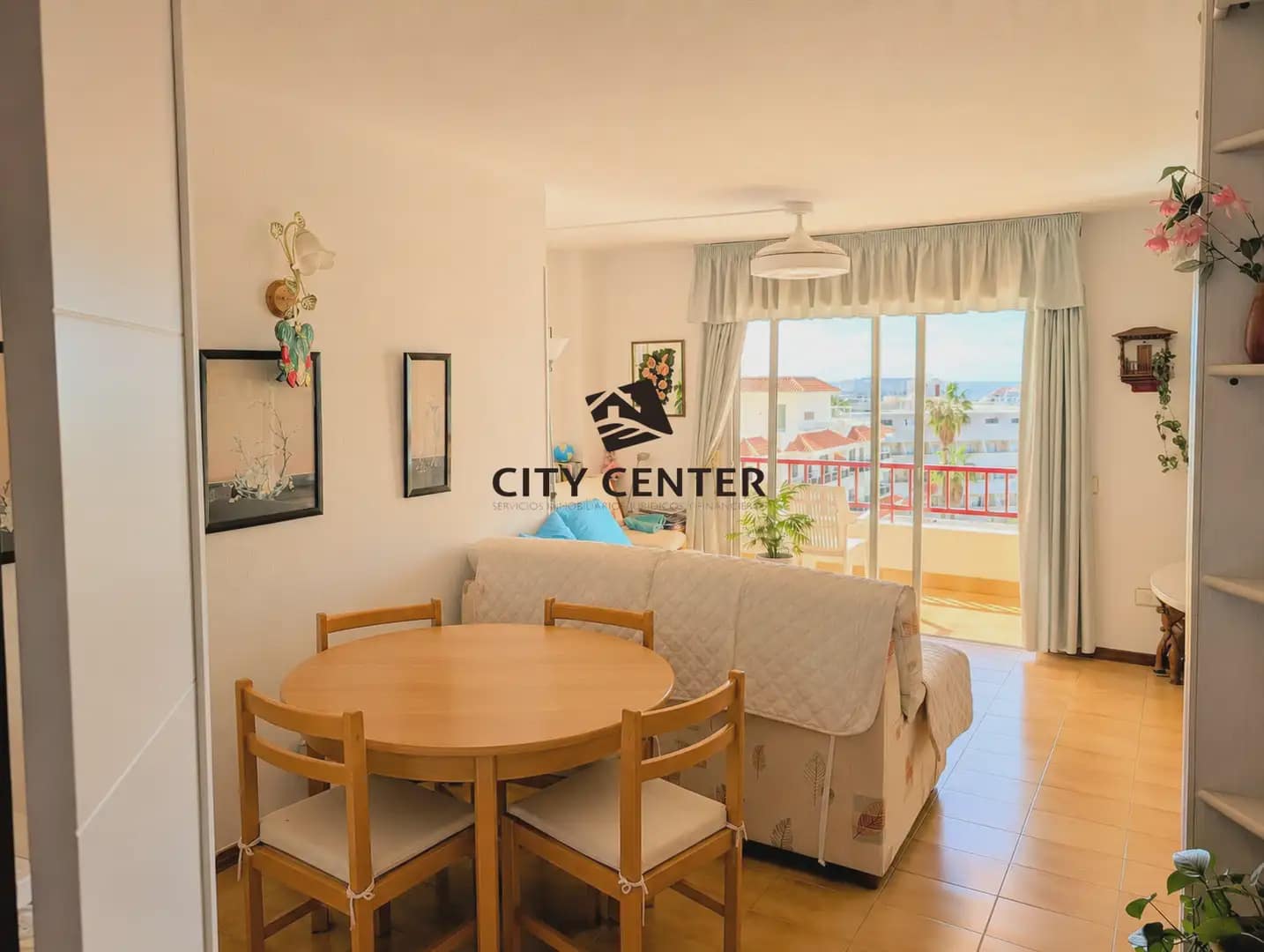 2 soverom Leilighet til salgs i Arona med garasje - € 450 000 (Ref: 9932217)