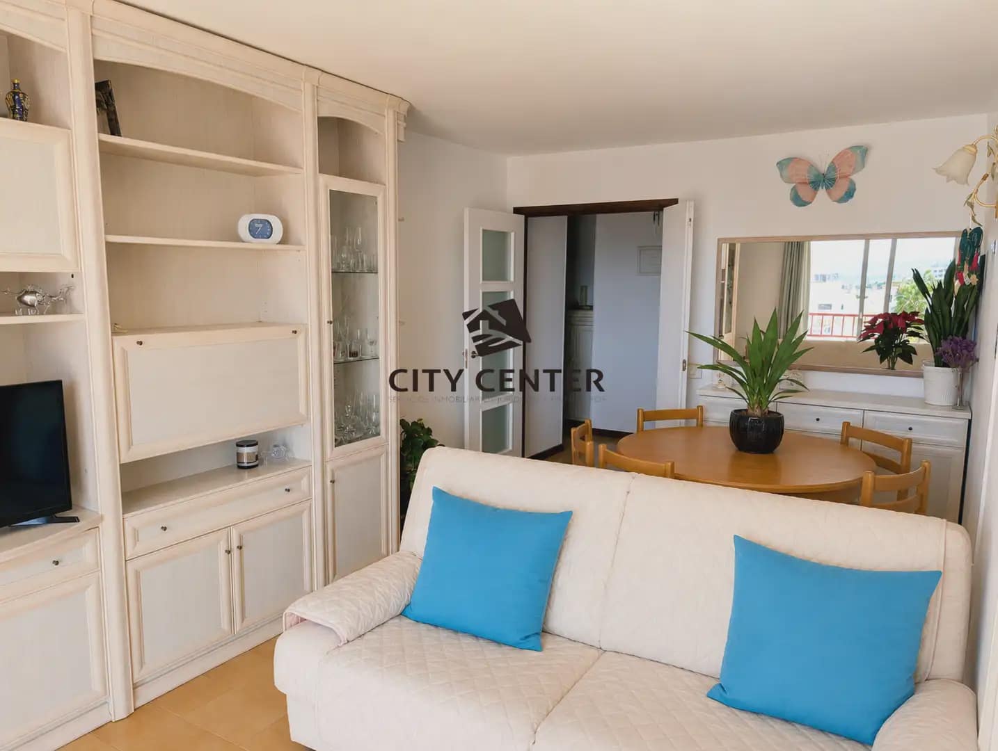 2 soverom Leilighet til salgs i Arona med garasje - € 450 000 (Ref: 9932217)