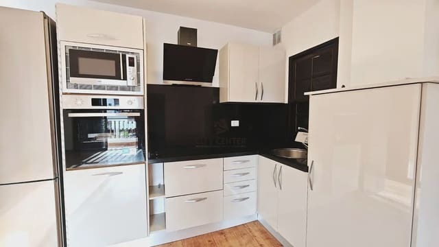 2 soveværelse Lejlighed til salg i Puerto de la Cruz - € 260.000 (Ref: 9950654)