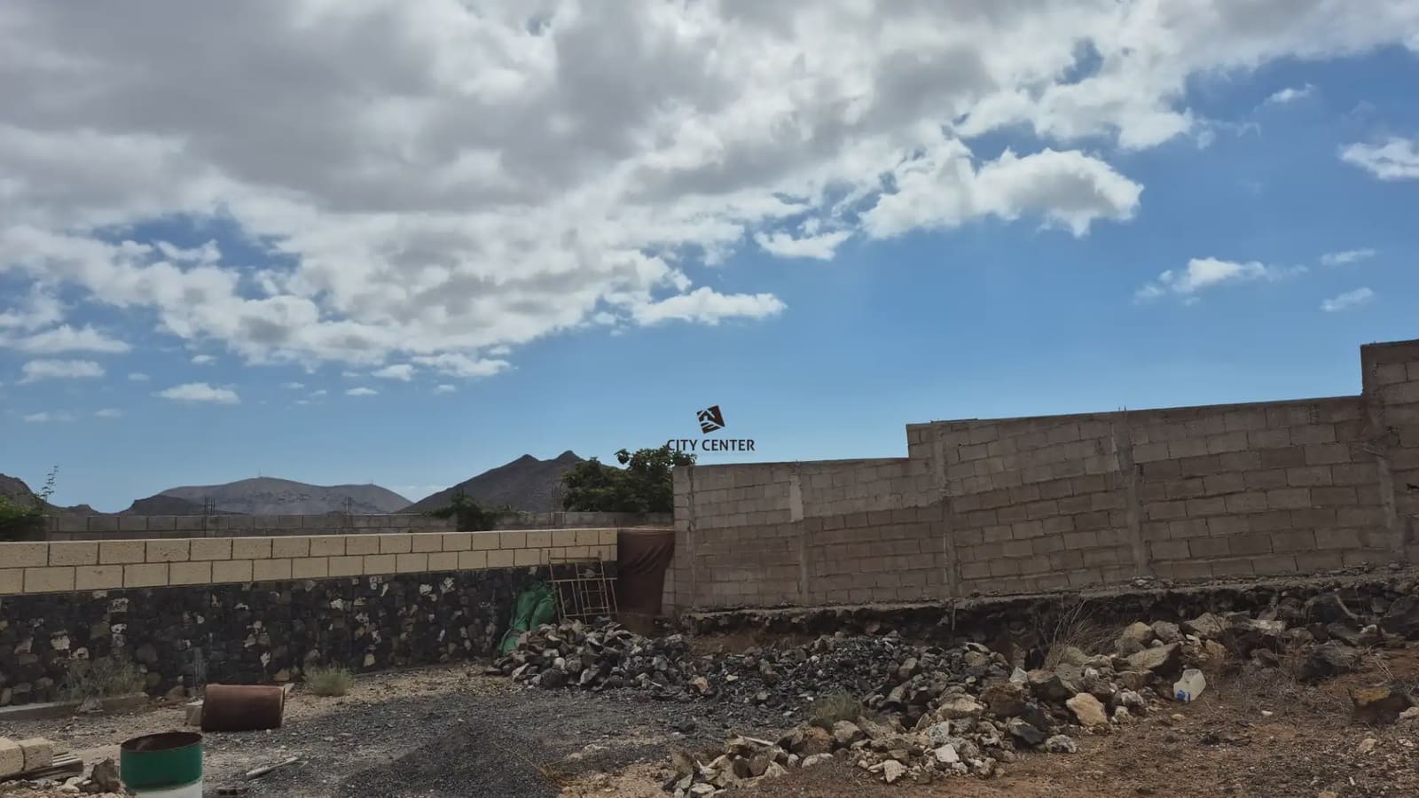 Undeveloped Land for sale in Arona - € 110,000 (Ref: 9983946)