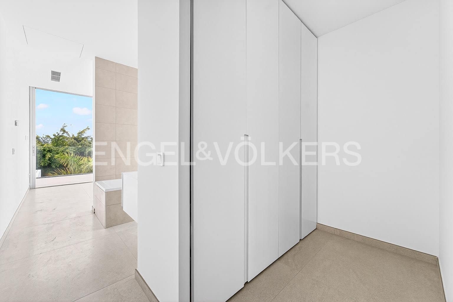 4 chambre Villa/Maison à vendre à Costa Adeje avec piscine garage - 1 980 000 € (Ref: 10021719)