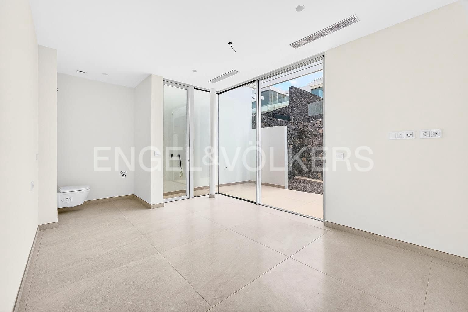 4 chambre Villa/Maison à vendre à Costa Adeje avec piscine garage - 1 980 000 € (Ref: 10021719)