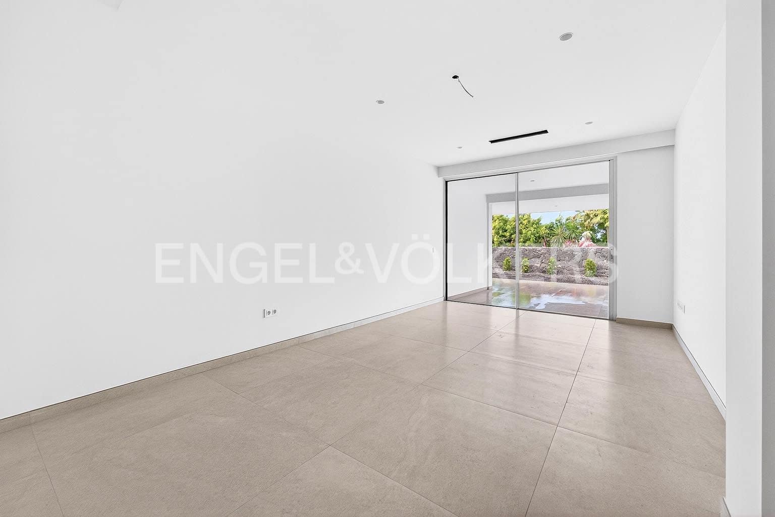 4 chambre Villa/Maison à vendre à Costa Adeje avec piscine garage - 1 980 000 € (Ref: 10021719)