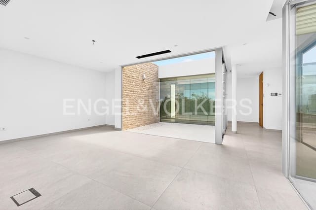 4 chambre Villa/Maison à vendre à Costa Adeje, Adeje avec piscine garage - 1 980 000 € (Ref: 10021719)