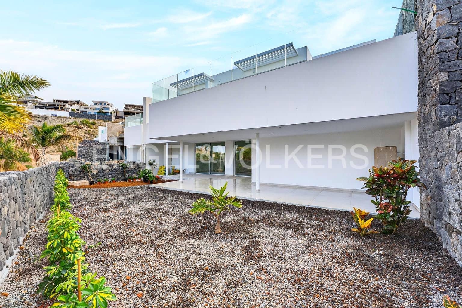 4 chambre Villa/Maison à vendre à Costa Adeje avec piscine garage - 1 980 000 € (Ref: 10021719)