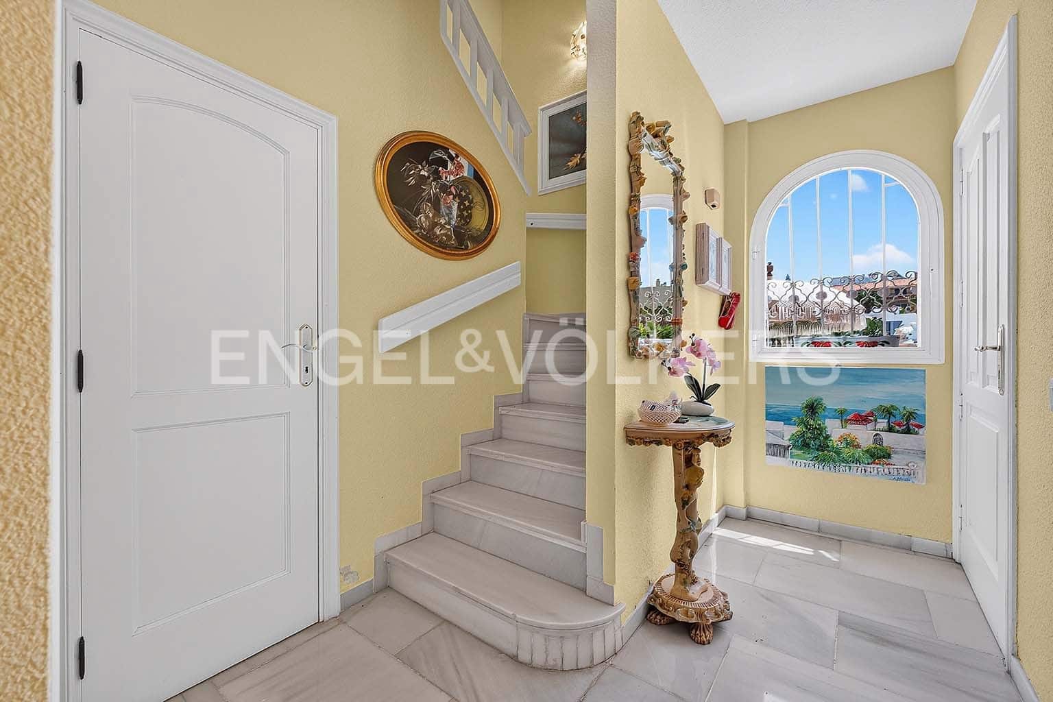 2 sypialnia Willa na sprzedaż w La Caleta z garażem - 1 200 000 € (Ref: 10061004)