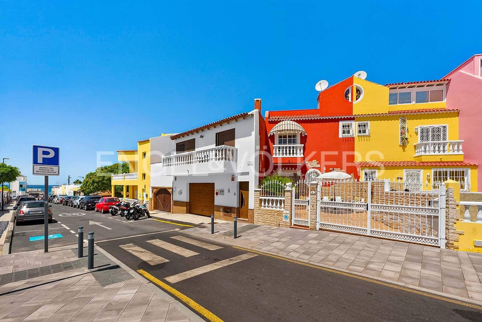 2 sypialnia Willa na sprzedaż w La Caleta z garażem - 1 200 000 € (Ref: 10061004)