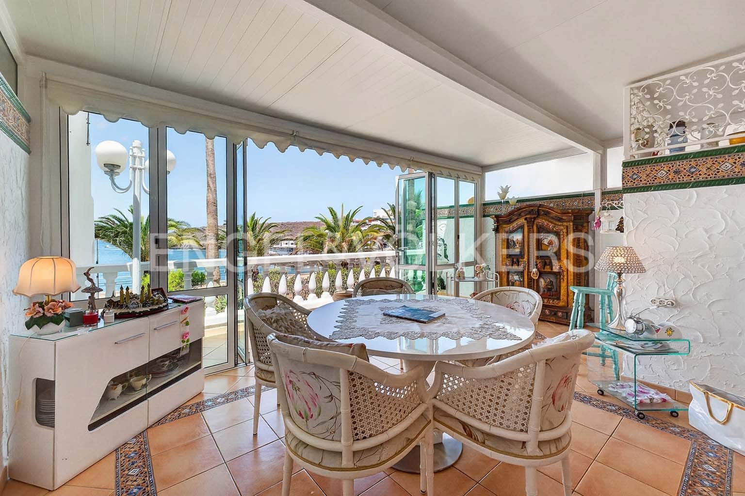 2 sypialnia Willa na sprzedaż w La Caleta z garażem - 1 200 000 € (Ref: 10061004)