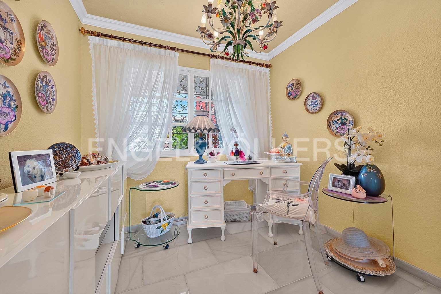 2 sypialnia Willa na sprzedaż w La Caleta z garażem - 1 200 000 € (Ref: 10061004)