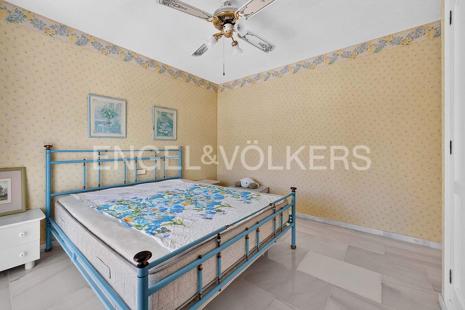 2 sypialnia Willa na sprzedaż w La Caleta z garażem - 1 200 000 € (Ref: 10061004)