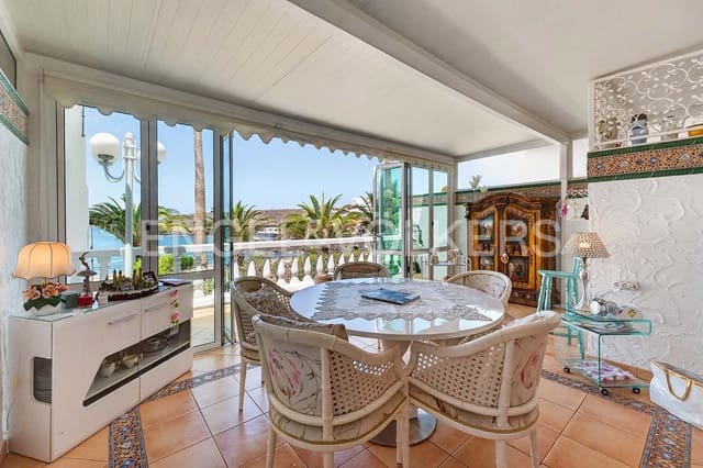 2 sypialnia Willa na sprzedaż w La Caleta, Valverde z garażem - 1 200 000 € (Ref: 10061004)