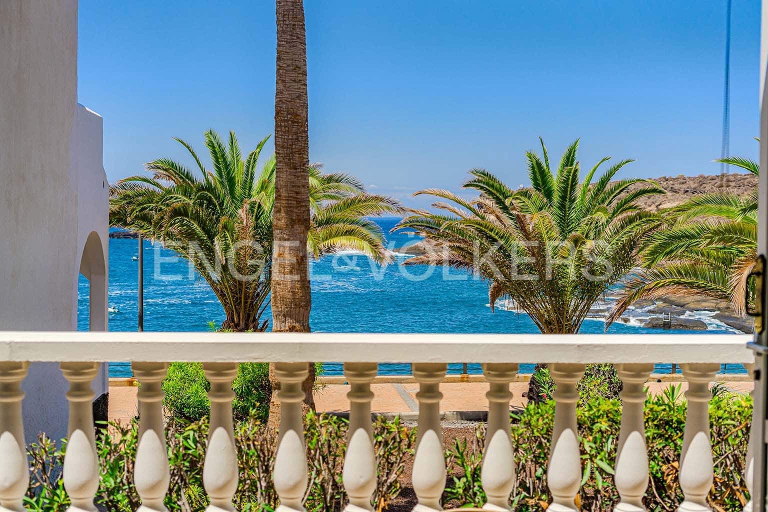2 sypialnia Willa na sprzedaż w La Caleta z garażem - 1 200 000 € (Ref: 10061004)