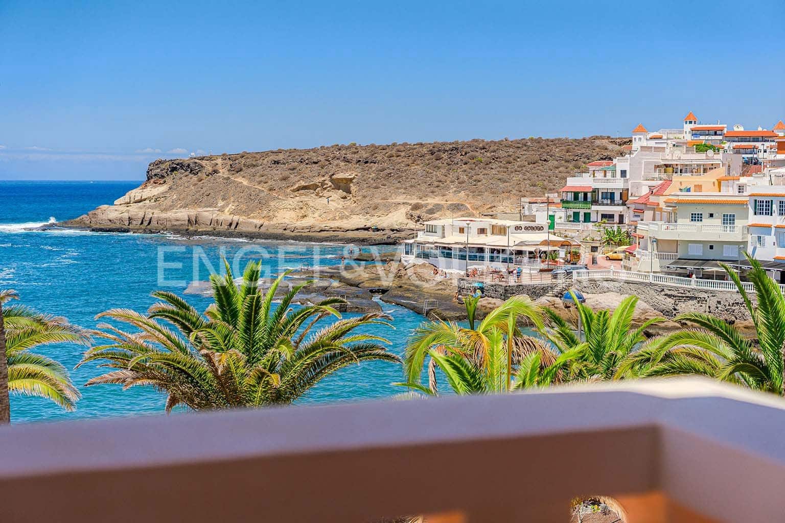 2 sypialnia Willa na sprzedaż w La Caleta z garażem - 1 200 000 € (Ref: 10061004)