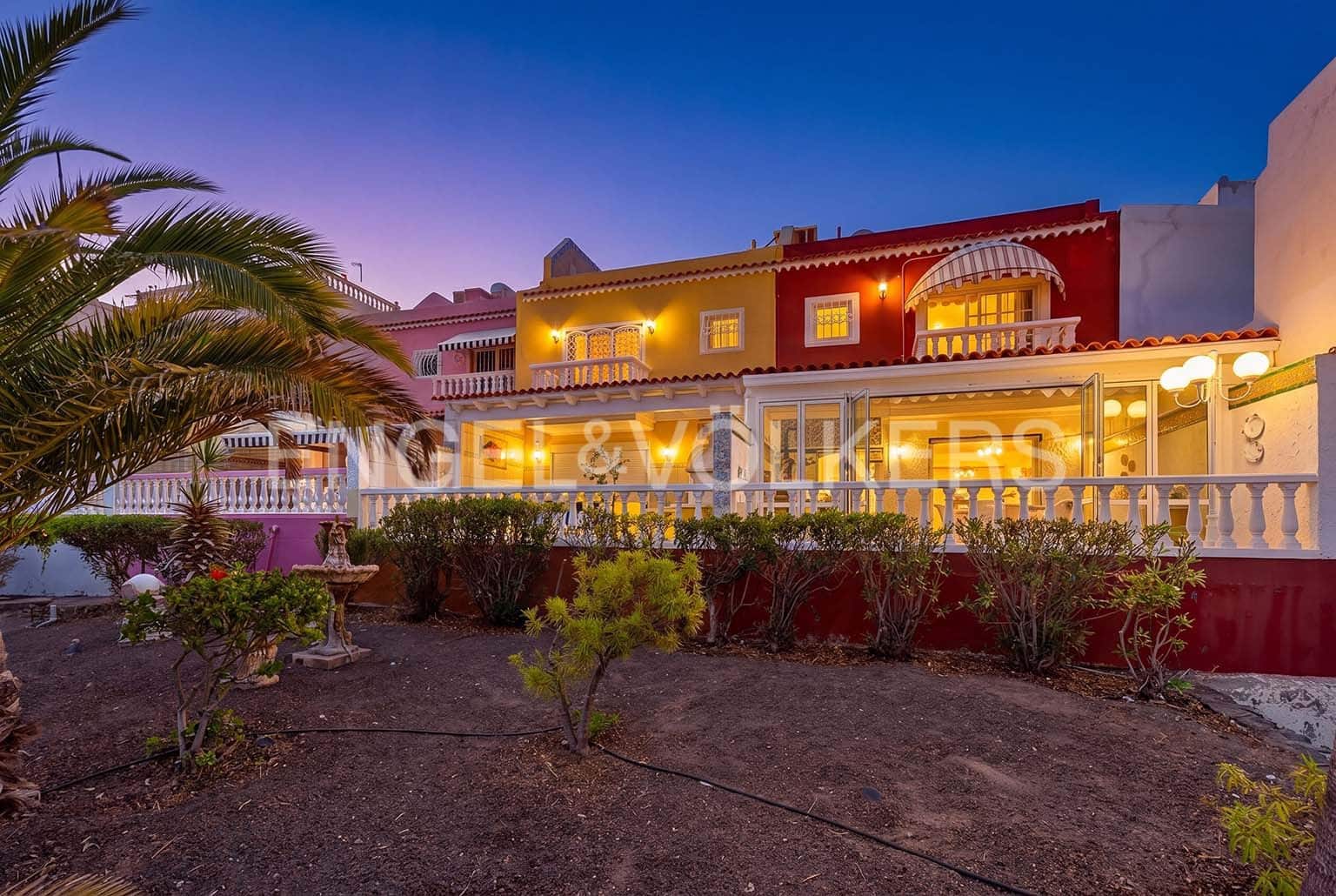 2 sypialnia Willa na sprzedaż w La Caleta z garażem - 1 200 000 € (Ref: 10061004)