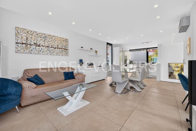 4 Zimmer Villa zu verkaufen in El Madroñal, Adeje mit Pool - 1.795.000 € (Ref: 10062655)