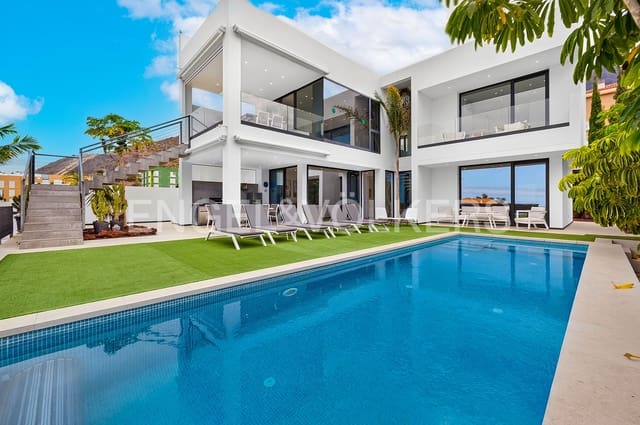 4 Zimmer Villa zu verkaufen in El Madroñal, Adeje mit Pool - 1.795.000 € (Ref: 10062655)