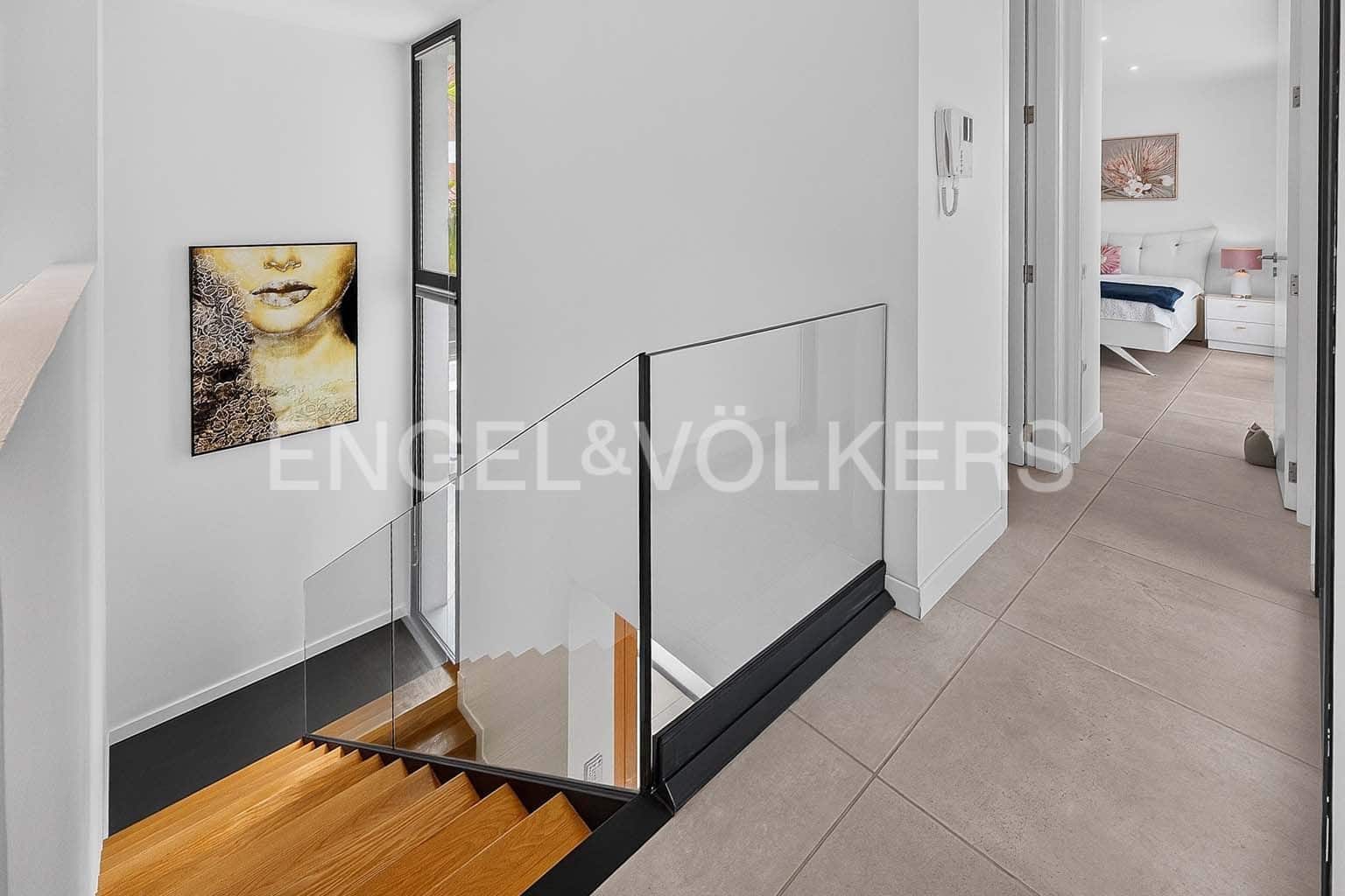 4 bedroom Villa for sale in El Madronal with pool - € 1,795,000 (Ref: 10062655)