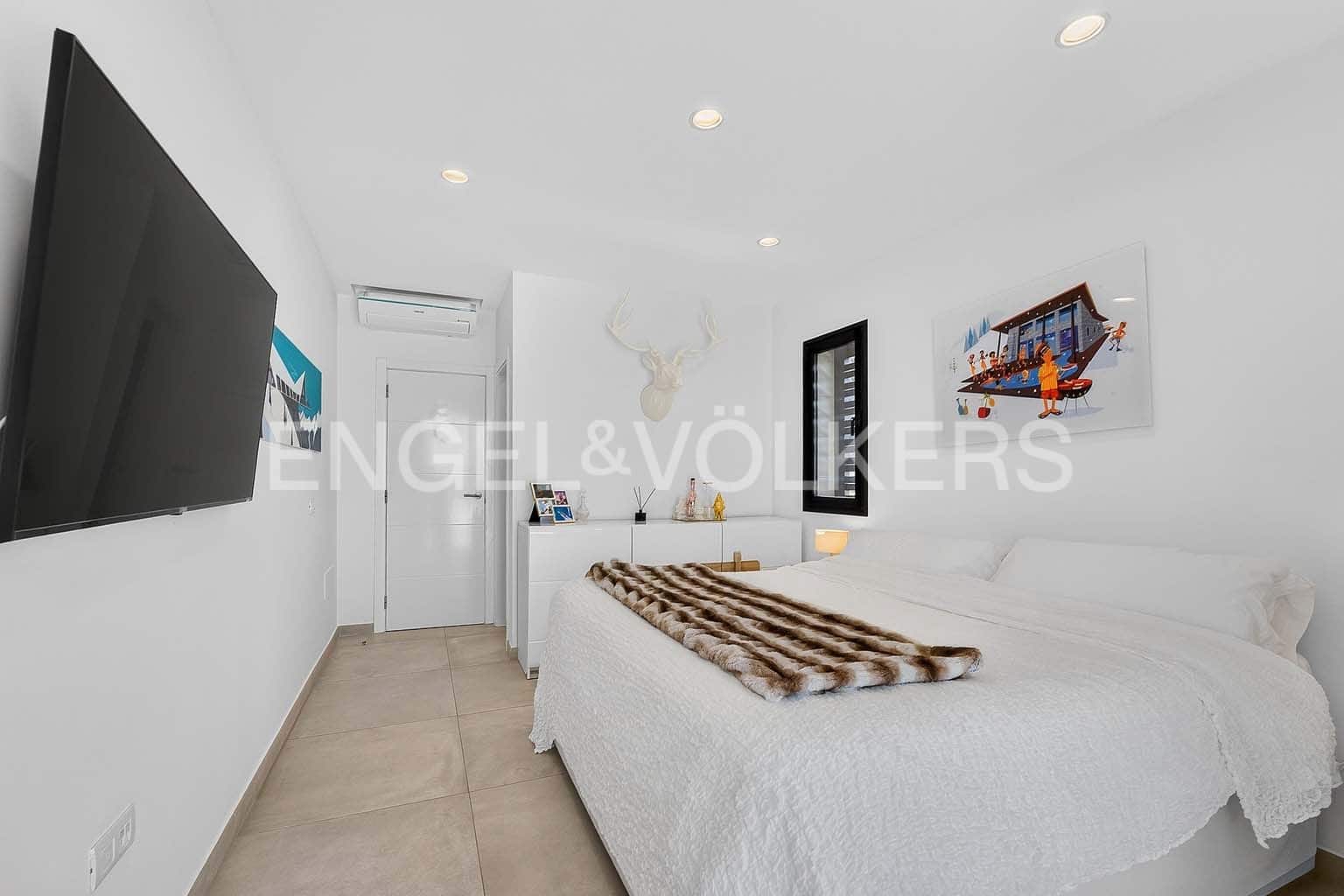 4 slaapkamer Appartement te koop in Costa Adeje met zwembad garage - € 1.490.000 (Ref: 10065382)