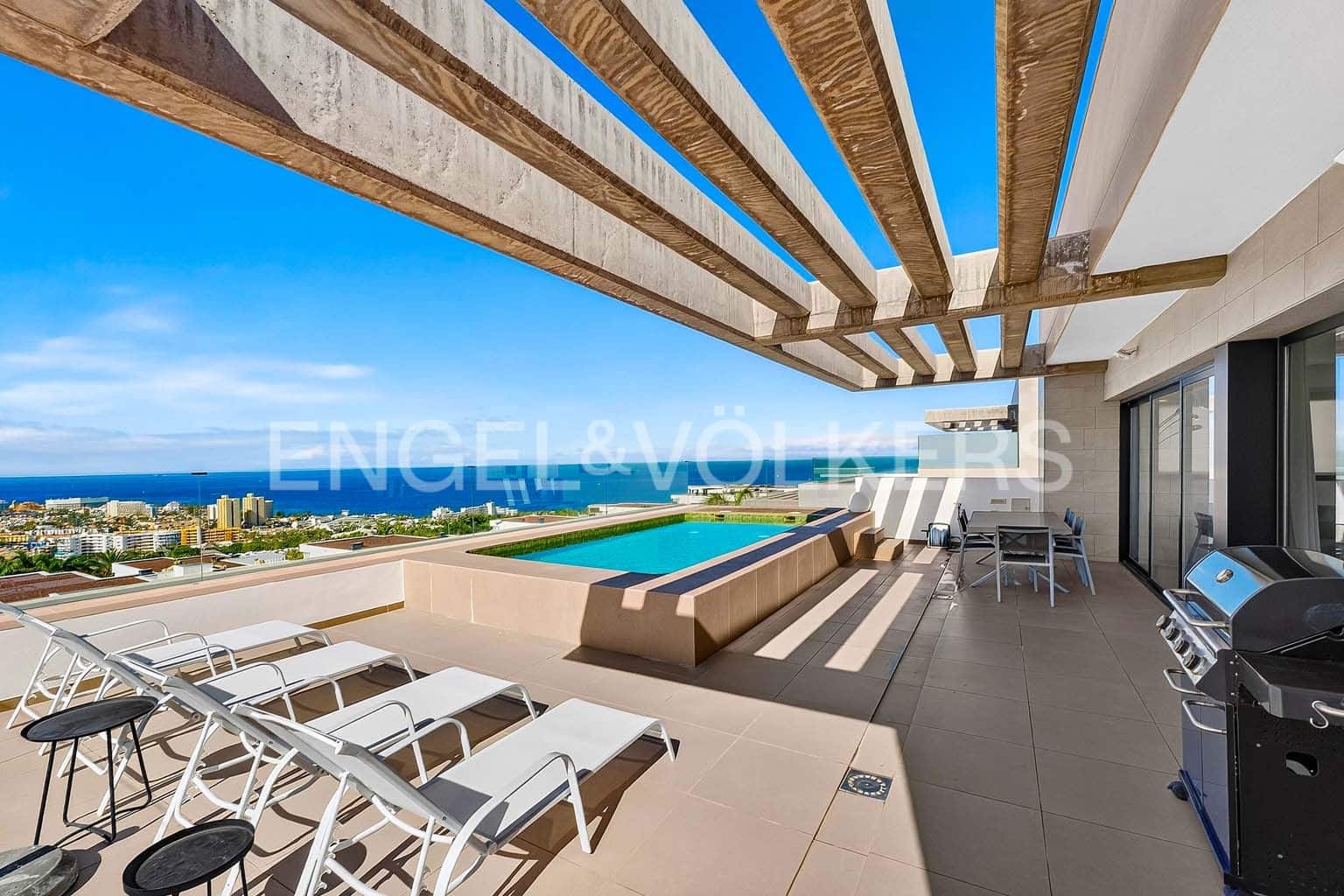 4 slaapkamer Appartement te koop in Costa Adeje met zwembad garage - € 1.490.000 (Ref: 10065382)